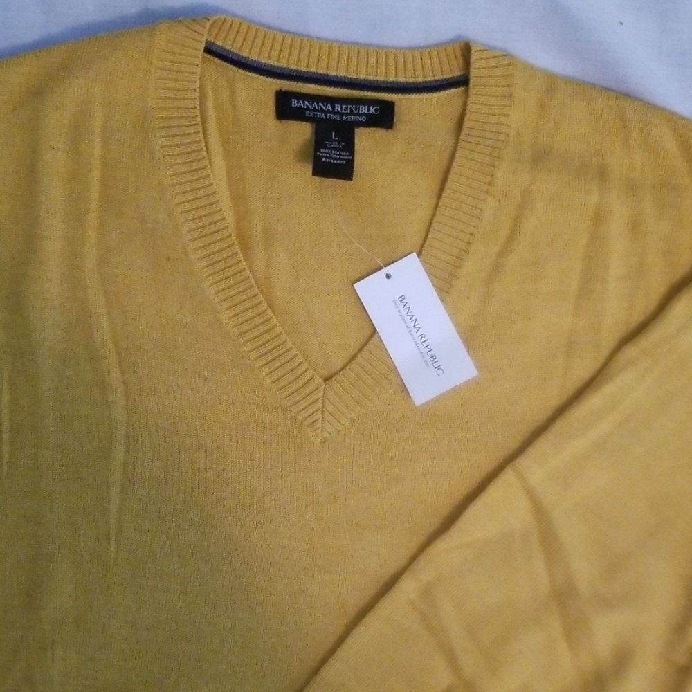 Brand new Banana republic sweater